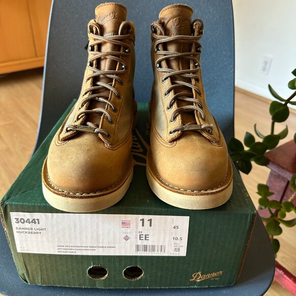 Huckberry x Danner Waxed Canvas Danner Light in Texas Tan Men's 11 EE - Picture 2 of 14